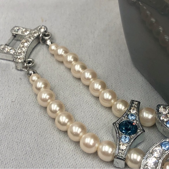 Vintage 2 Strand faux pearl blue rhinestone bracelet - Picture 13 of 16